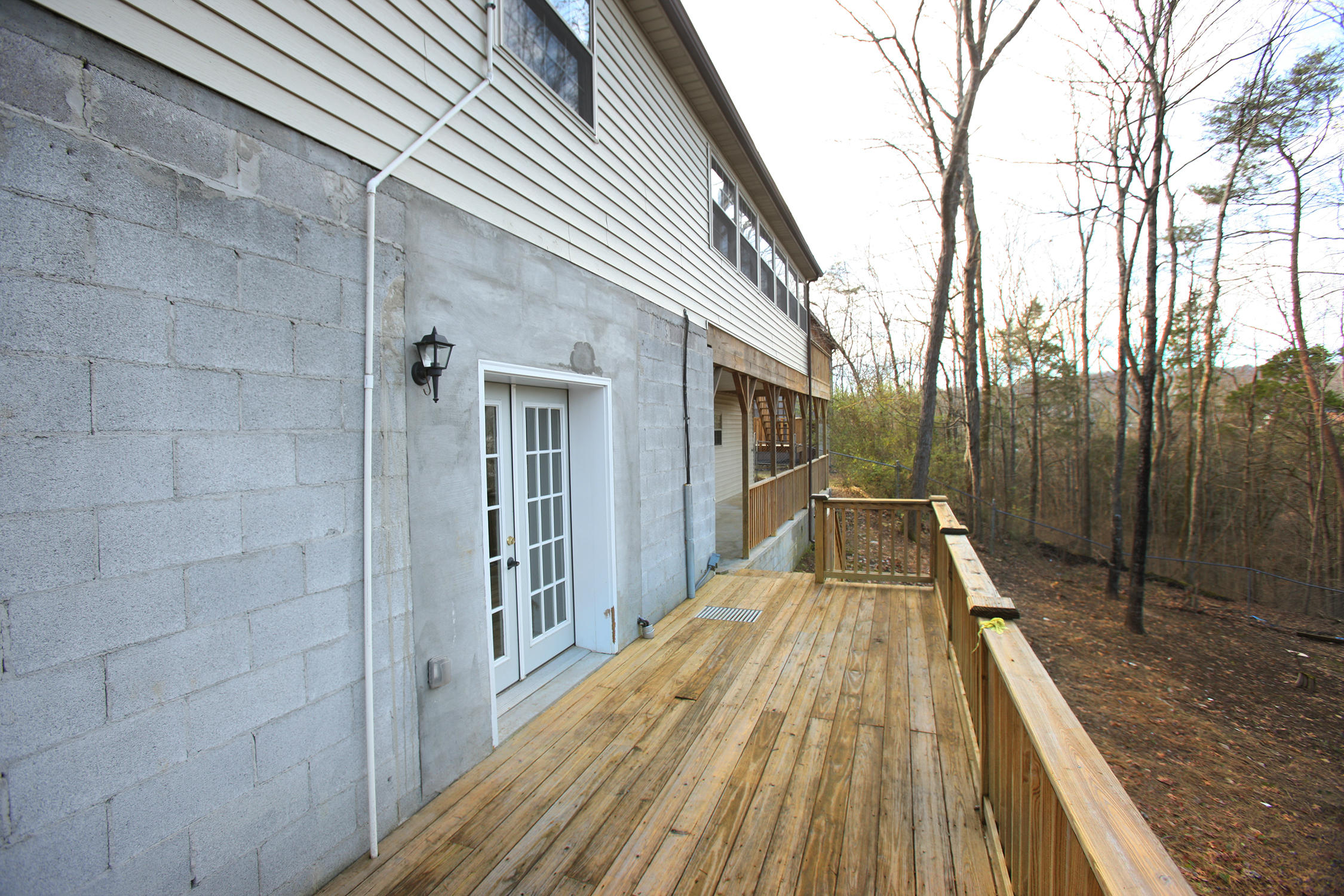 22 Clark Place Oak Ridge, TN 37830 - Photo 6 of 33 051Q9476