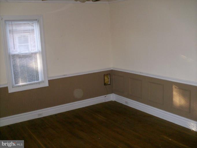 22060 Dover Bridge Road Preston, MD 21655 - Photo 8 of 9 Living Room