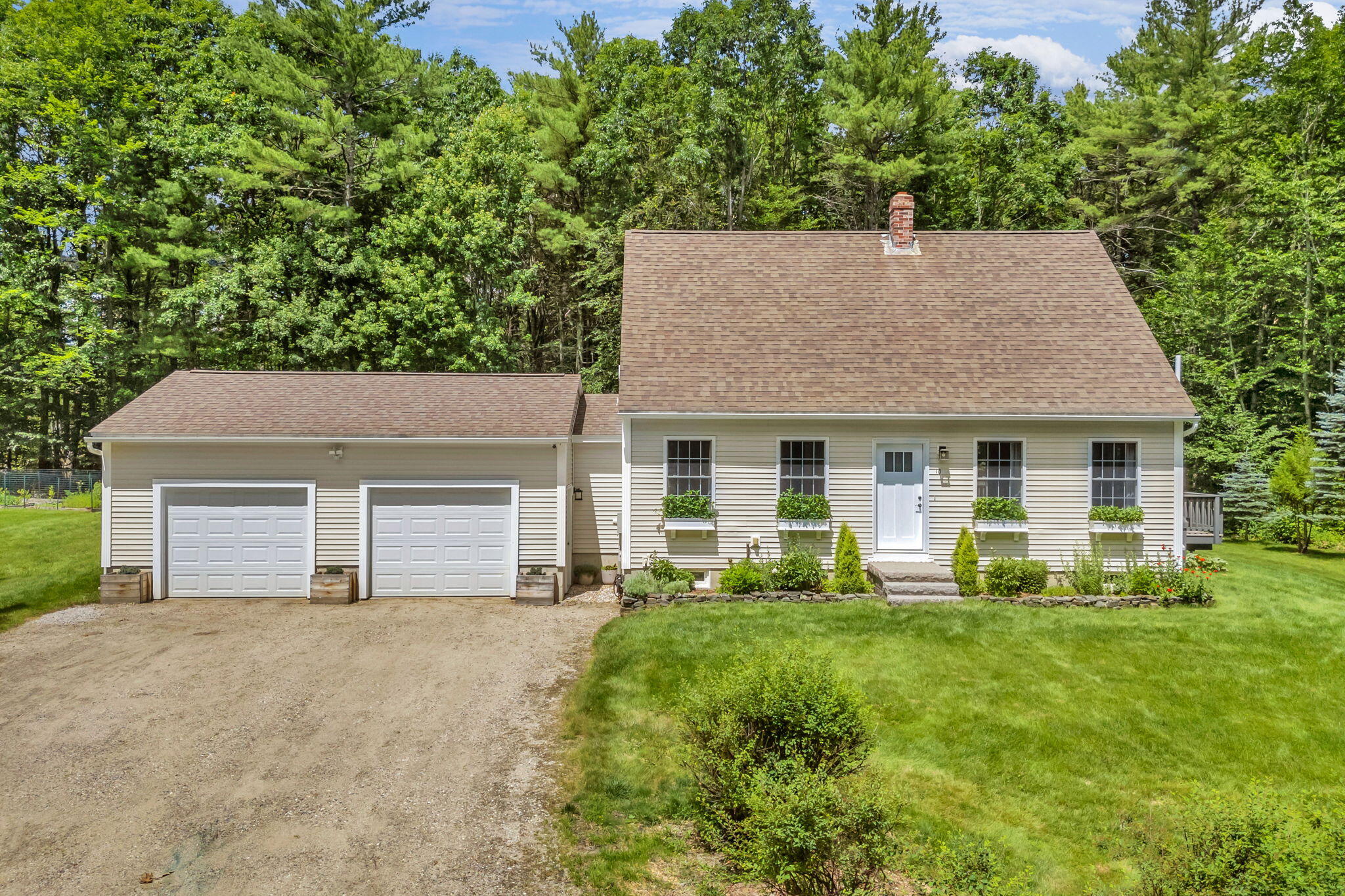 10 Friendship Drive Gray, ME 04039 - Photo 2 of 89 86-web-or-mls-10-friendship-dr
