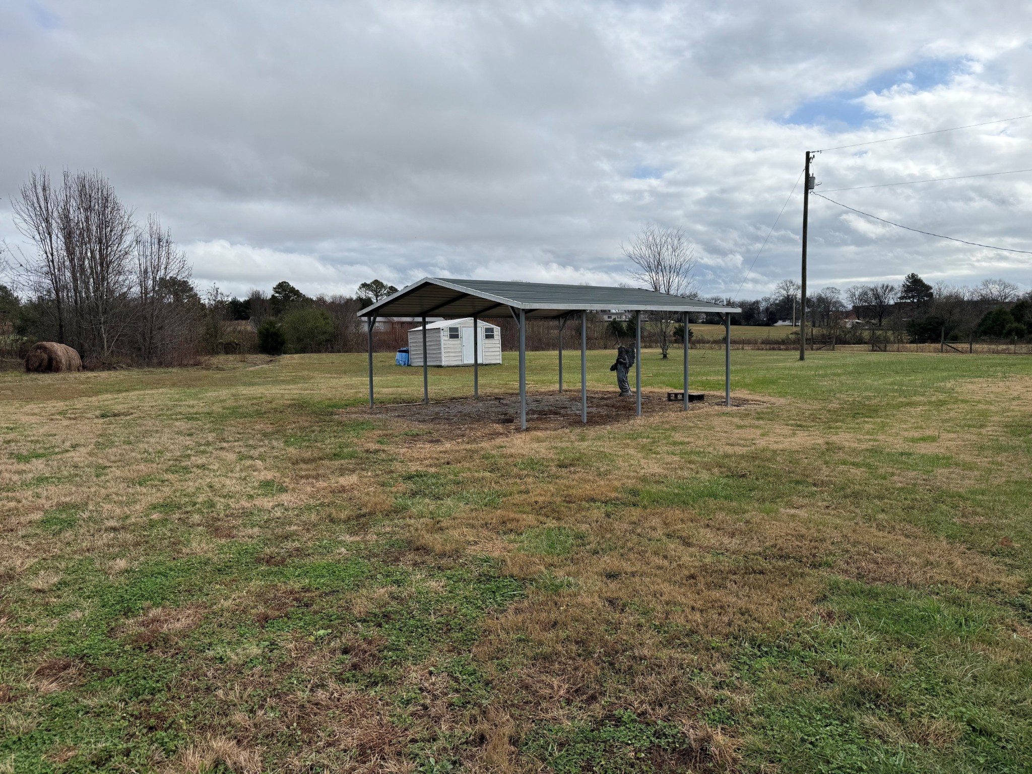 980 Market Street Ardmore, TN 38449 - Photo 17 of 19 a house view with swimming pool