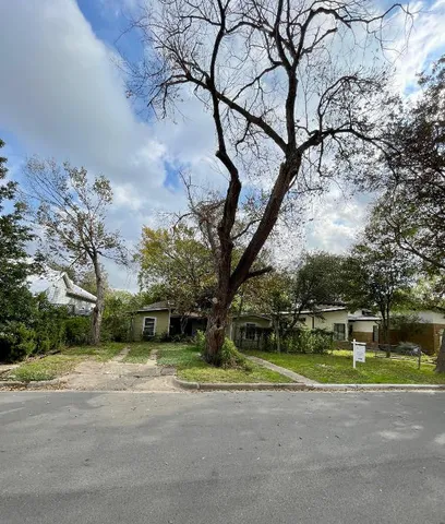 $725,000 | 4901 West Park Drive, Austin, TX 78731