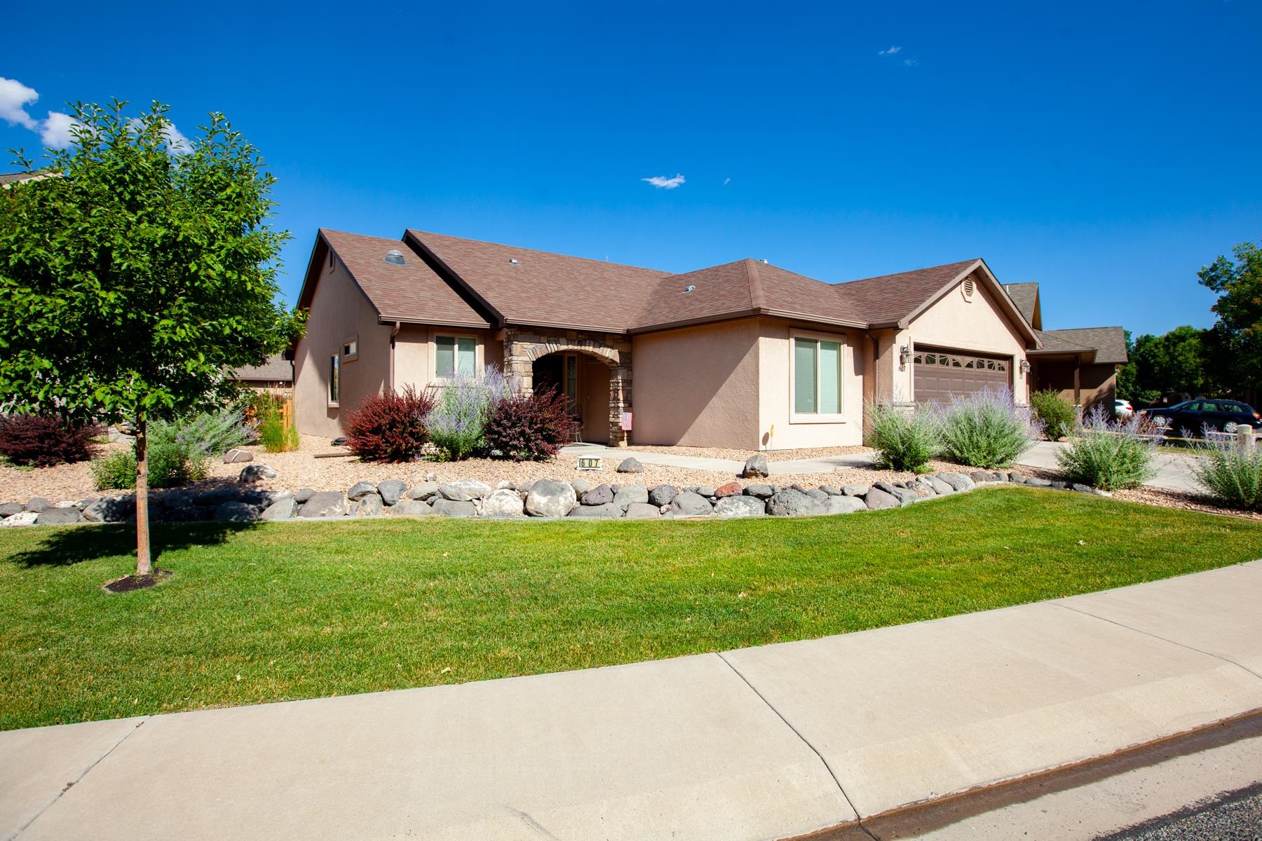 607 Saffron Way Grand Junction, CO 81505 - Photo 1 of 42