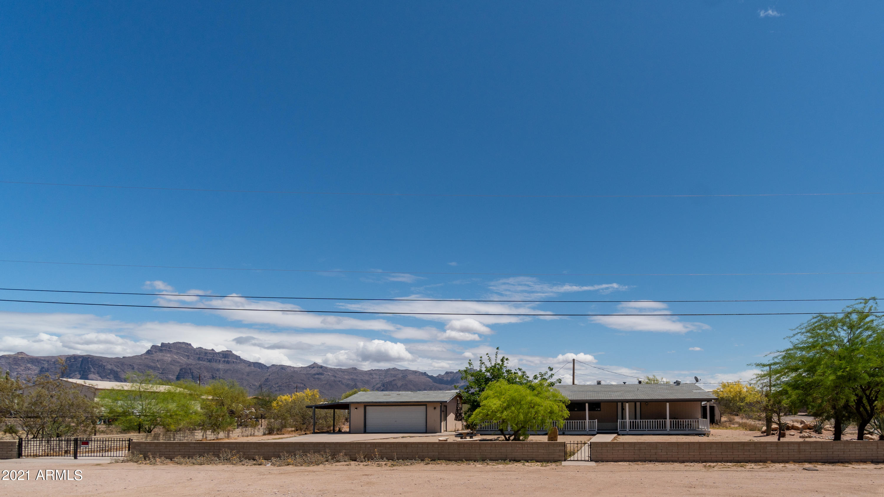2551 South Cortez Road Apache Junction, AZ 85119 - Photo 1 of 33 2551 S Cortez-2