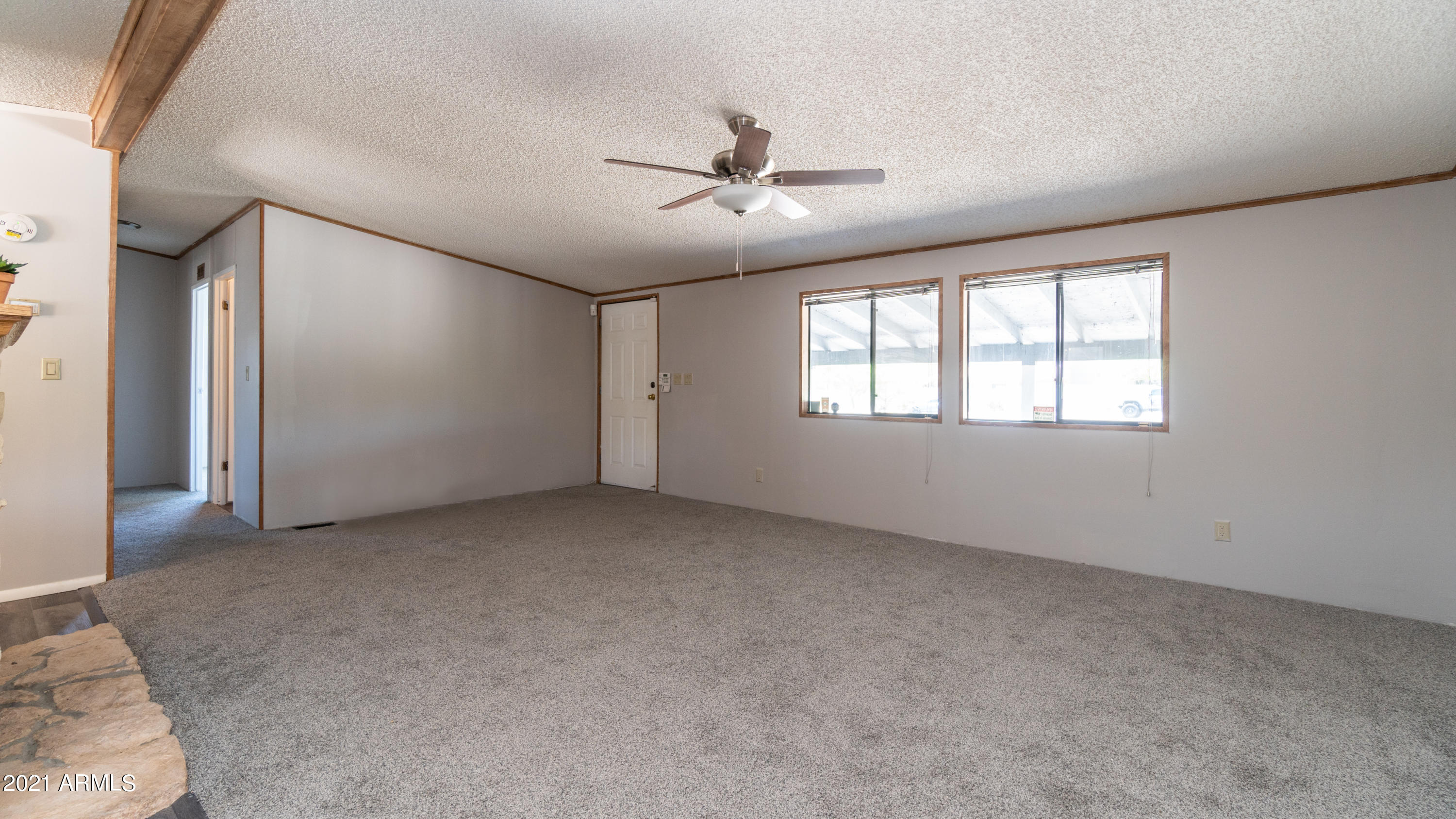 2551 South Cortez Road Apache Junction, AZ 85119 - Photo 11 of 33 2551 S Cortez-11
