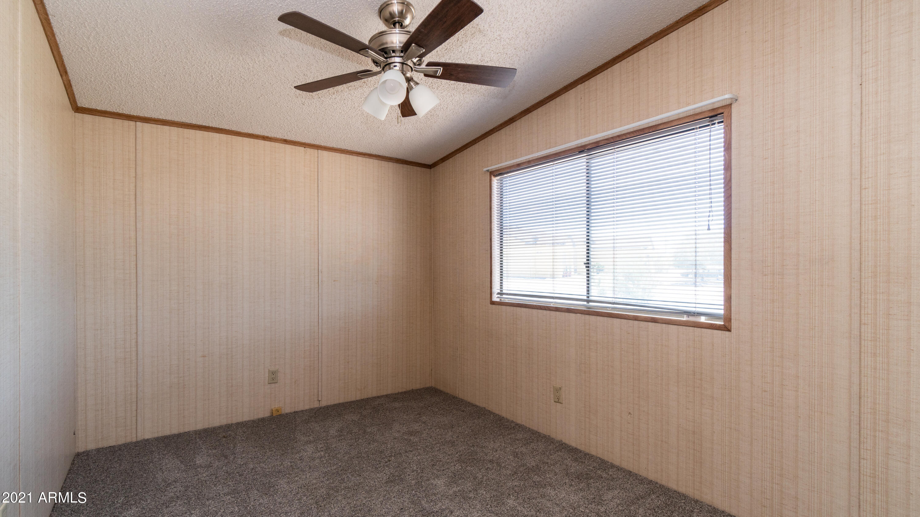 2551 South Cortez Road Apache Junction, AZ 85119 - Photo 27 of 33 2551 S Cortez-27