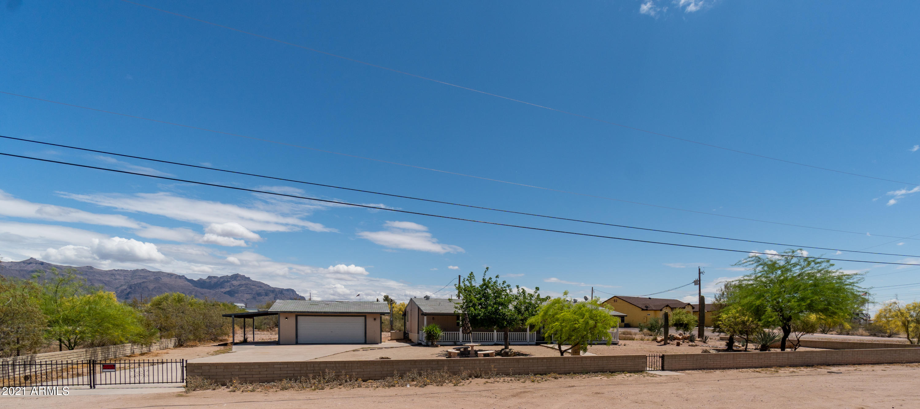2551 South Cortez Road Apache Junction, AZ 85119 - Photo 3 of 33 2551 S Cortez-3