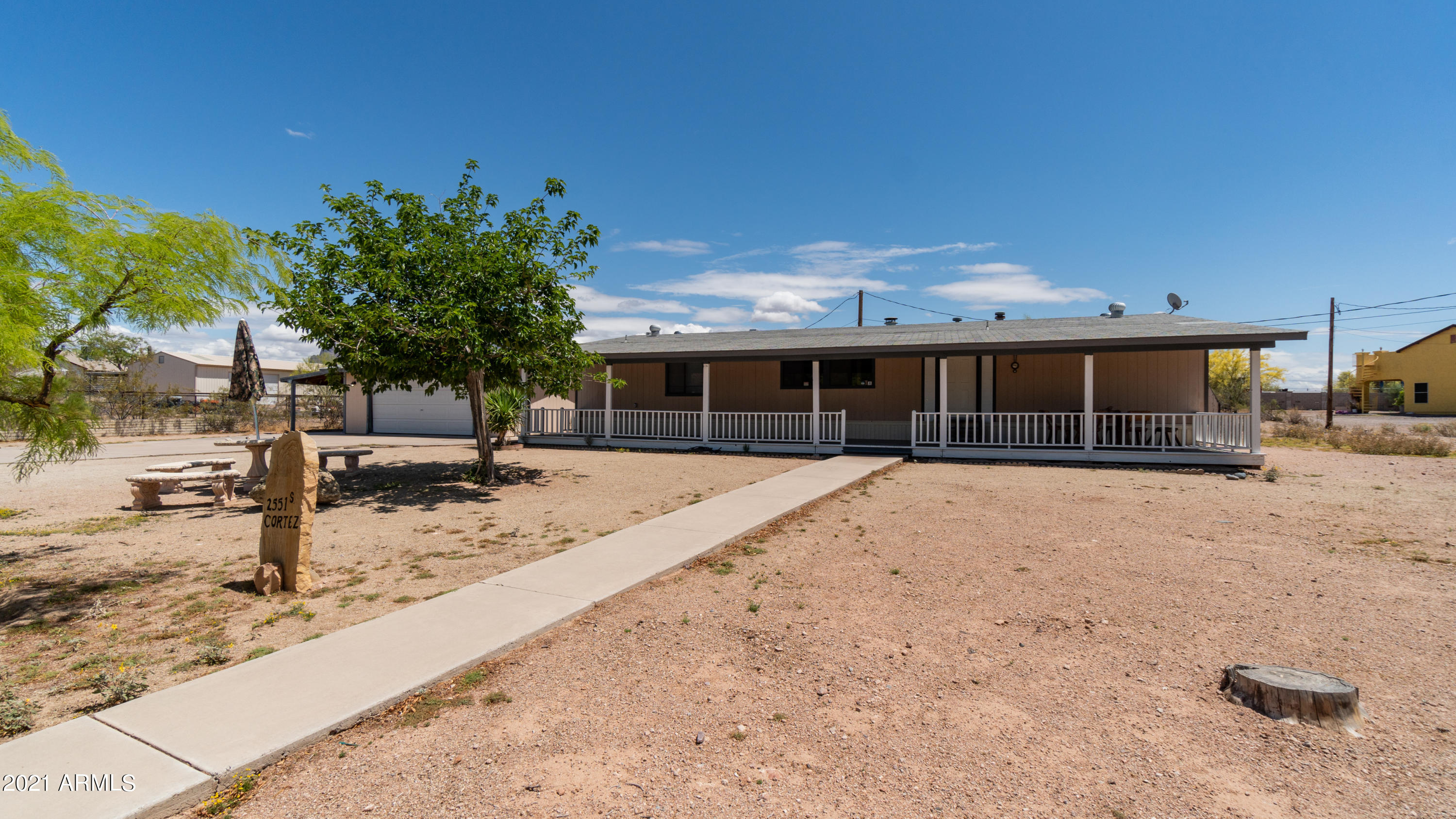 2551 South Cortez Road Apache Junction, AZ 85119 - Photo 5 of 33 2551 S Cortez-5