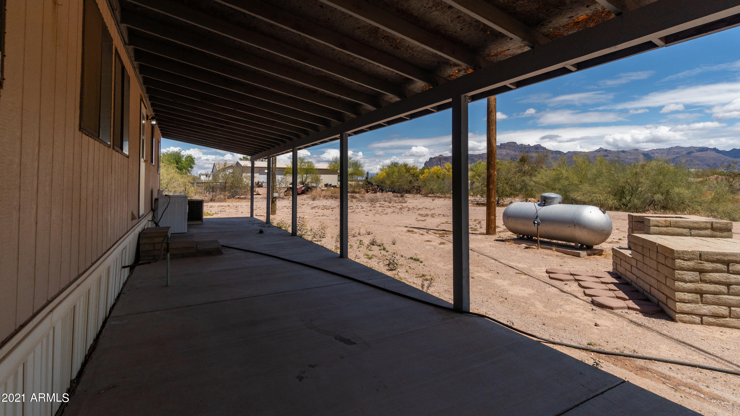 2551 South Cortez Road Apache Junction, AZ 85119 - Photo 8 of 33 2551 S Cortez-8