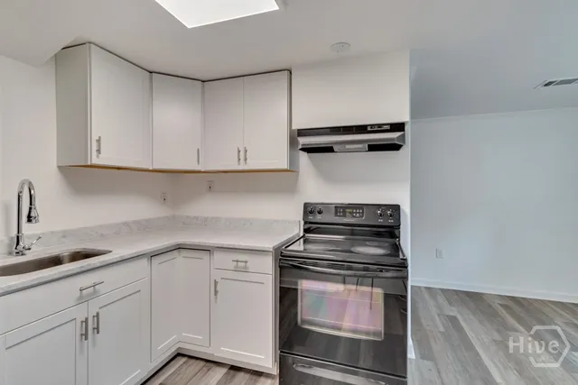 $475,000 | 236 West Magnolia Avenue, Savannah, GA 31419