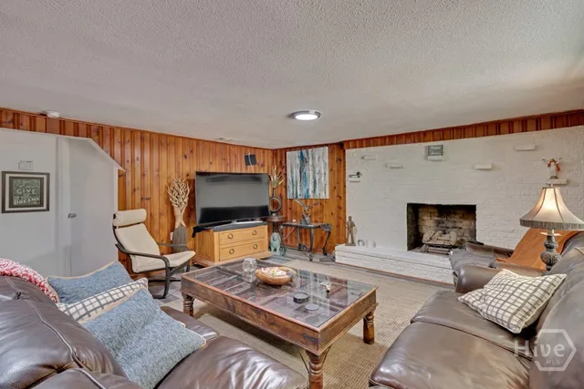 $475,000 | 236 West Magnolia Avenue, Savannah, GA 31419