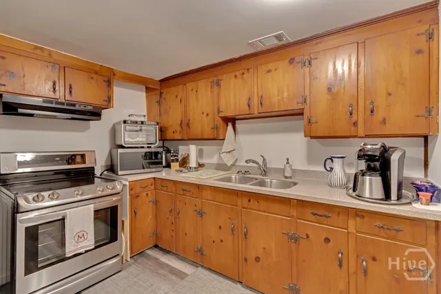 $475,000 | 236 West Magnolia Avenue, Savannah, GA 31419