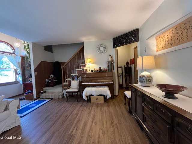 $369,900 | 19 Windsor Place, Albany, NY 12209