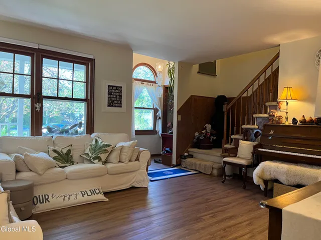 $369,900 | 19 Windsor Place, Albany, NY 12209