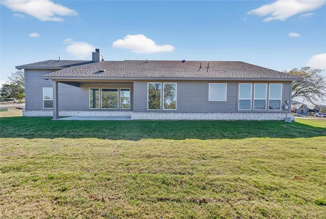 $454,900 | 400 Hayden Faith Court, Springtown, TX 76082