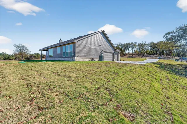 $454,900 | 400 Hayden Faith Court, Springtown, TX 76082