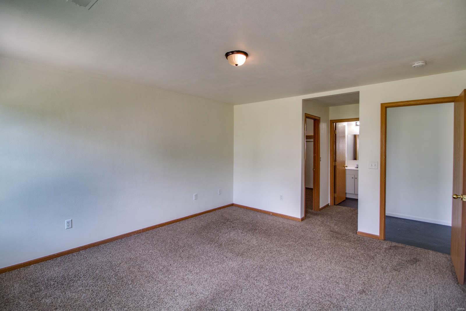 225 Perryman Street Lebanon, IL 62254 - Photo 17 of 29 Gallery Image 17