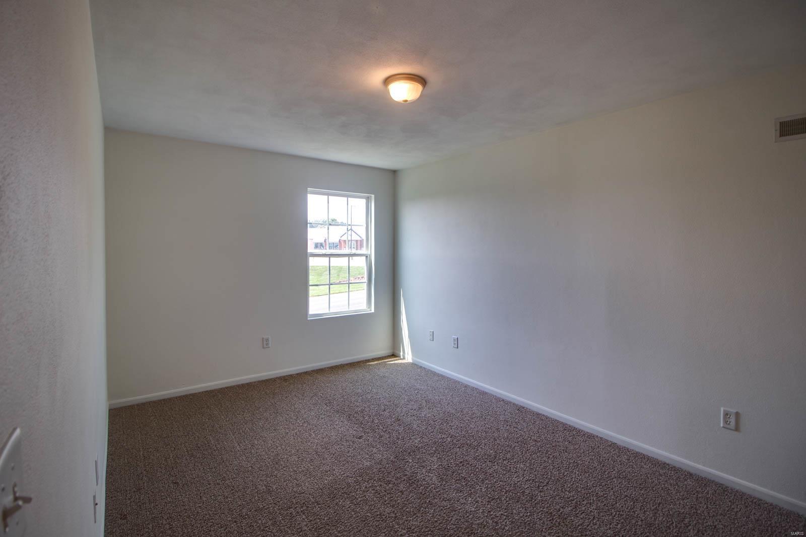 225 Perryman Street Lebanon, IL 62254 - Photo 20 of 29 Gallery Image 20