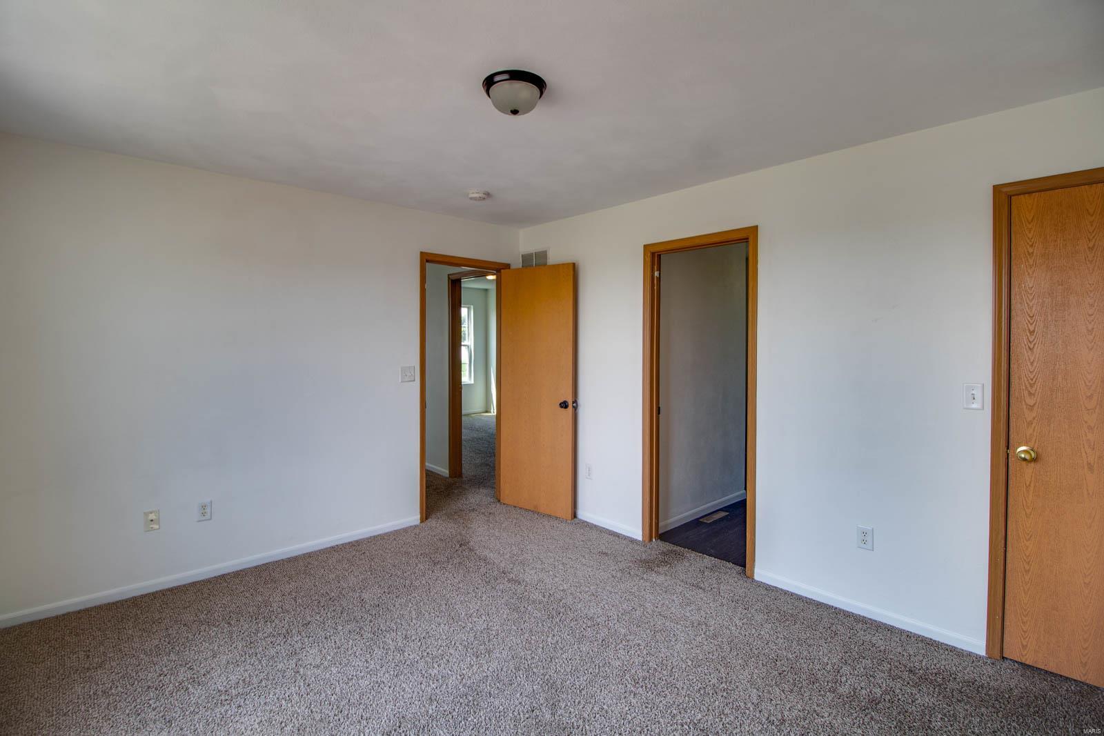 225 Perryman Street Lebanon, IL 62254 - Photo 26 of 29 Gallery Image 26