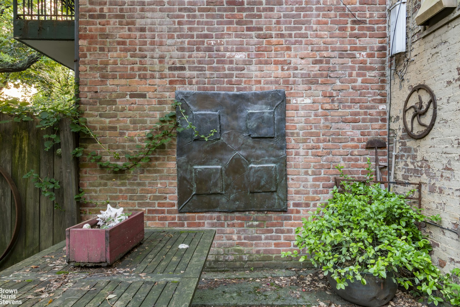 169 East 94th Street Manhattan, NY 10128 - Photo 25 of 28