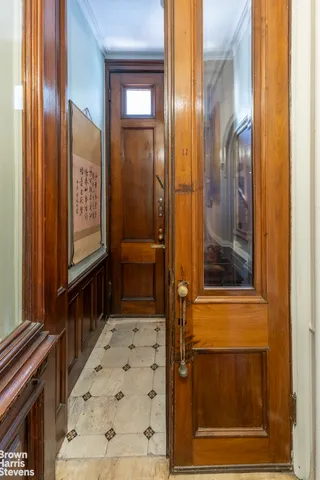 $4,950,000 | 169 East 94th Street | Upper East Side