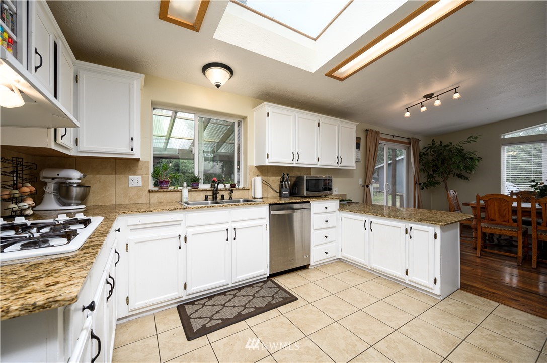 3075 East Bakerview Road Bellingham, WA 98226 - Photo 15 of 39 Gallery Image 15