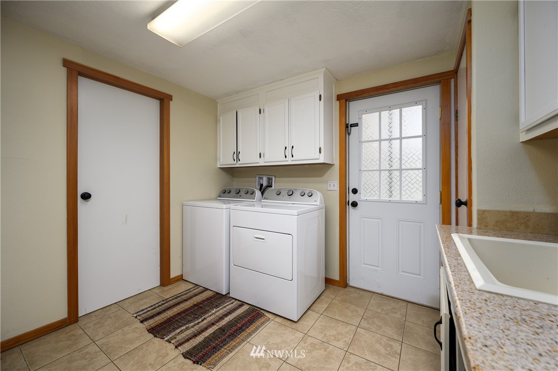 3075 East Bakerview Road Bellingham, WA 98226 - Photo 23 of 39 Gallery Image 23
