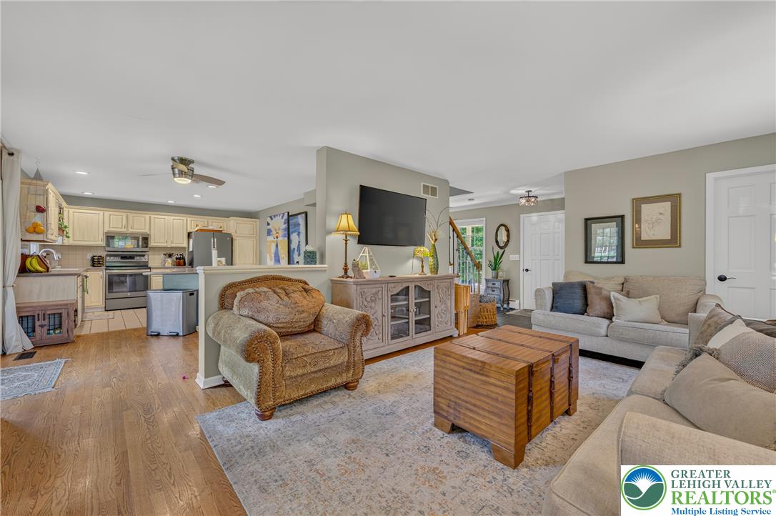 1601 Mitman Road Easton, PA 18040 - Photo 12 of 65