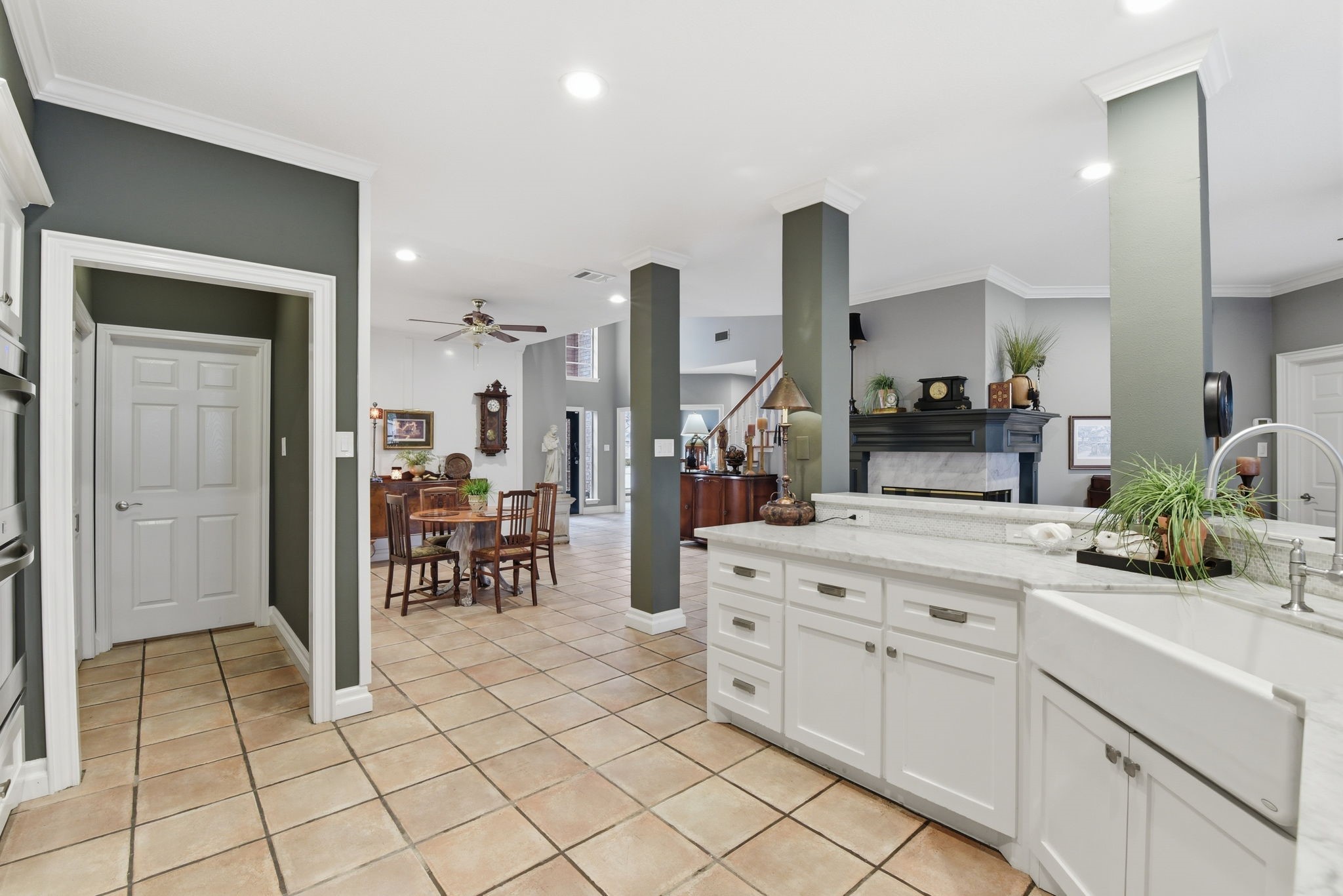 16322 Cranwood Drive Spring, TX 77379 - Photo 23 of 42 The entrance to the two car garage.