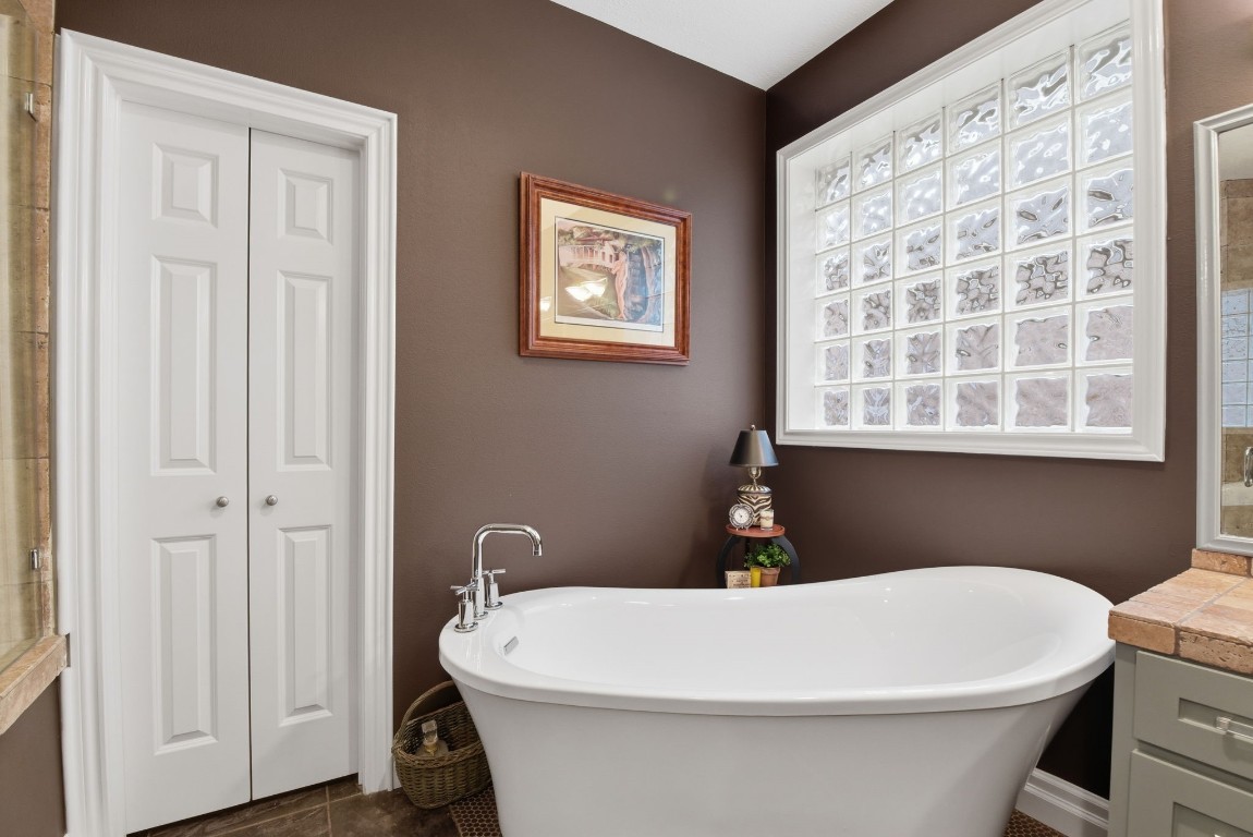 16322 Cranwood Drive Spring, TX 77379 - Photo 32 of 42 Imagine yourself after a long day enjoying some much needed soaking time.