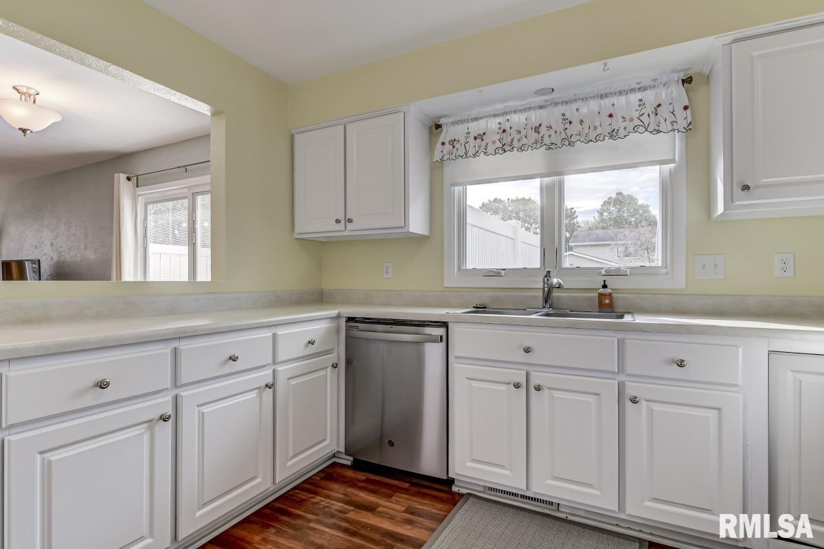 7 Brookside Place Springfield, IL 62704 - Photo 12 of 23 Gallery Image 12