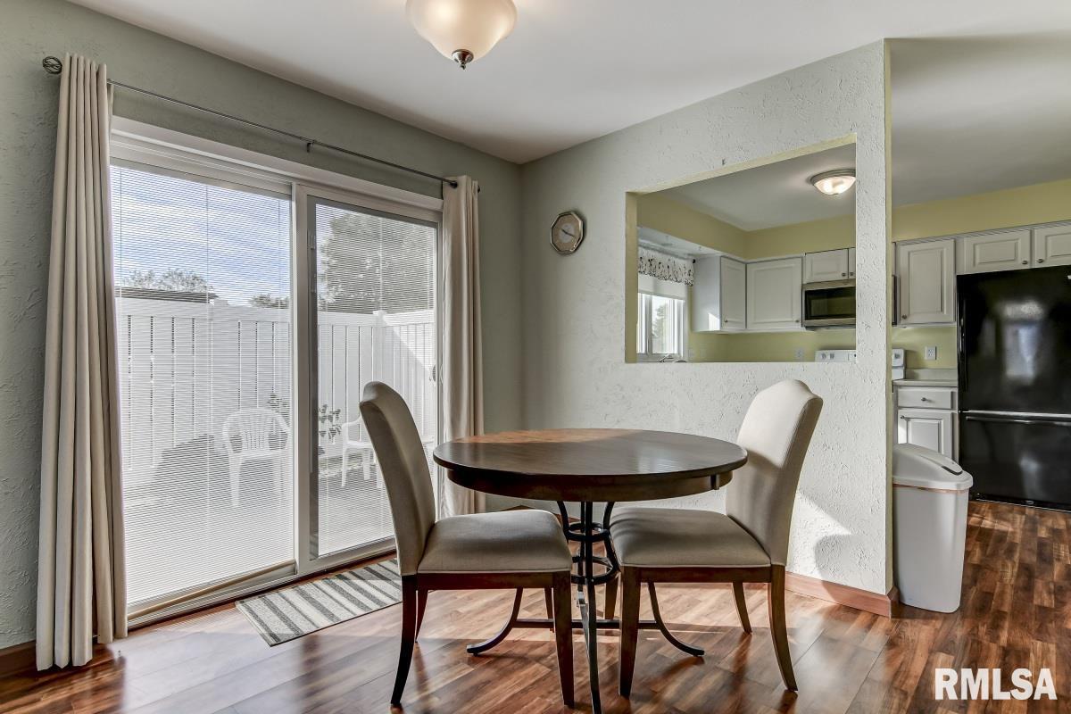 7 Brookside Place Springfield, IL 62704 - Photo 4 of 23 Gallery Image 4