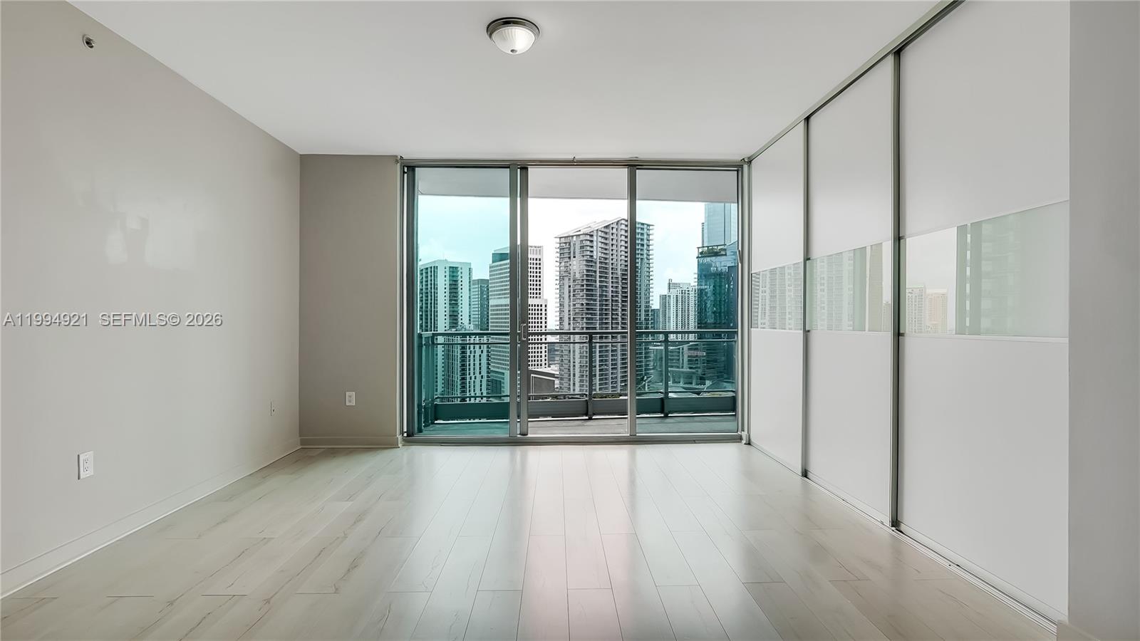 90 Southwest 3rd Street, Unit 3003 Miami, FL 33130 - Photo 15 of 48 Photo 15