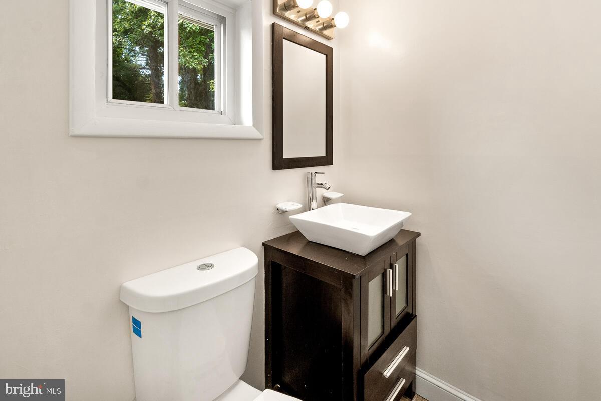 913 Jackson Road Silver Spring, MD 20904 - Photo 17 of 35