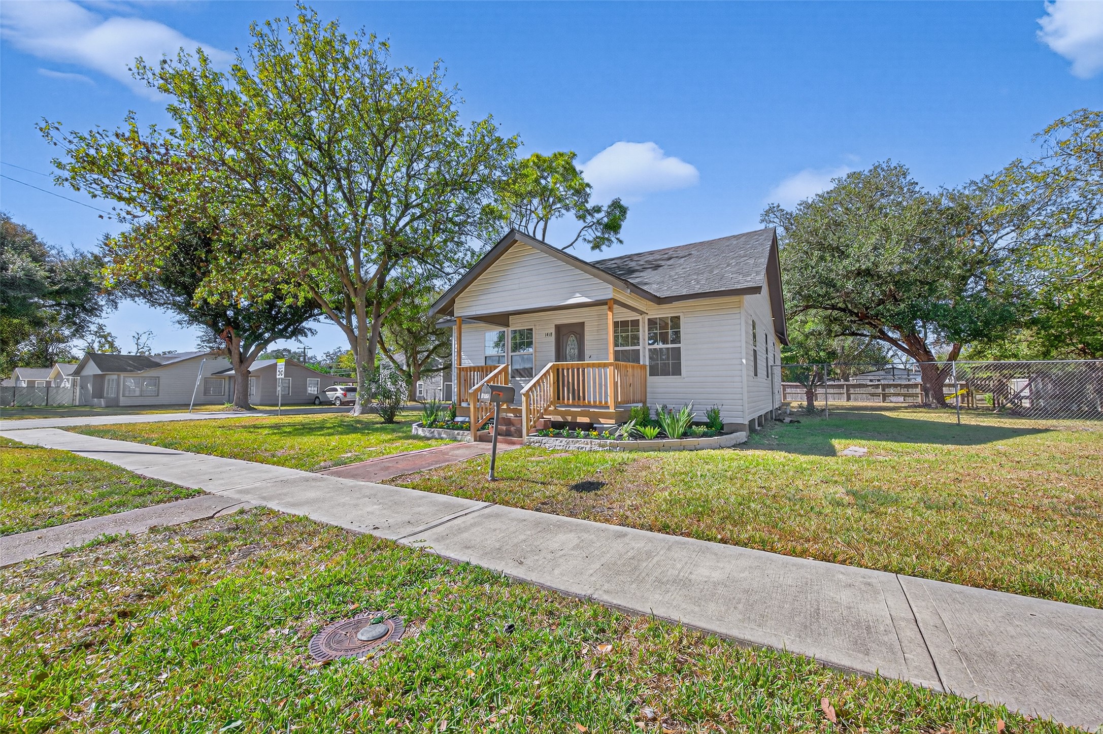 1418 Carlisle Street Rosenberg, TX 77471 - Photo 49 of 49 a view of house with outdoor space and swimming pool