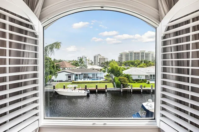 $5,499,000 | 4050 Northeast 30th Avenue, Lighthouse Point, FL 33064