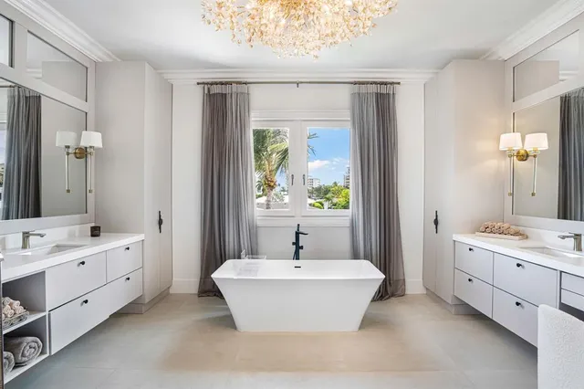 $5,499,000 | 4050 Northeast 30th Avenue, Lighthouse Point, FL 33064