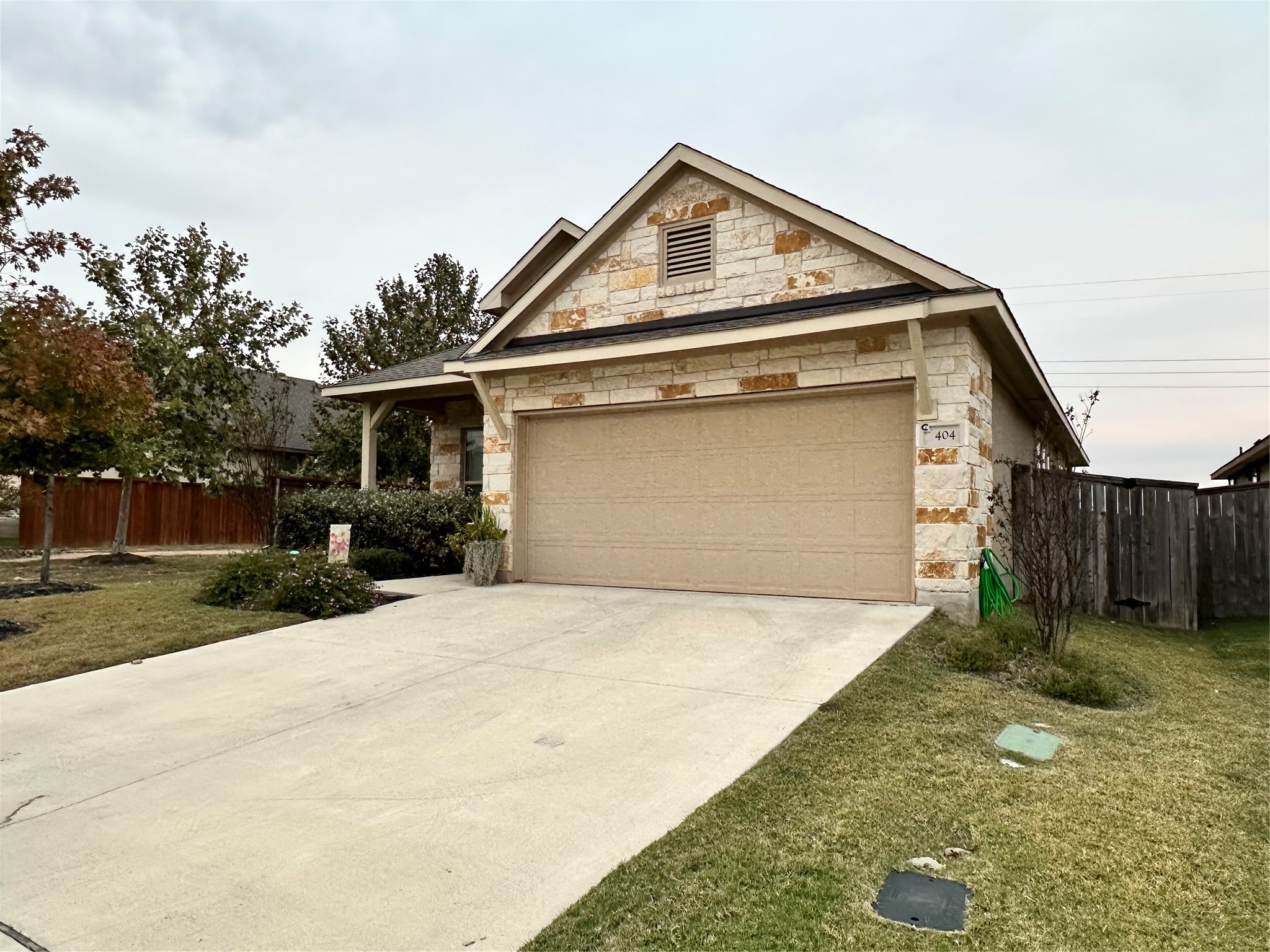 404 Blue Waterleaf Lane Georgetown, TX 78626 - Photo 2 of 10