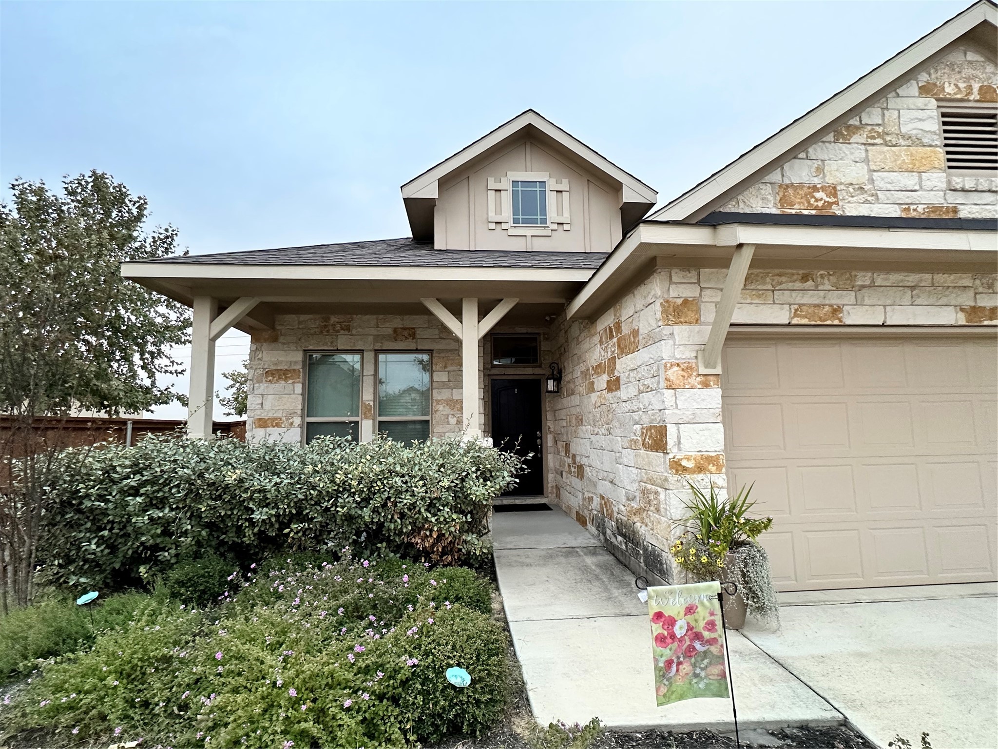 404 Blue Waterleaf Lane Georgetown, TX 78626 - Photo 3 of 10