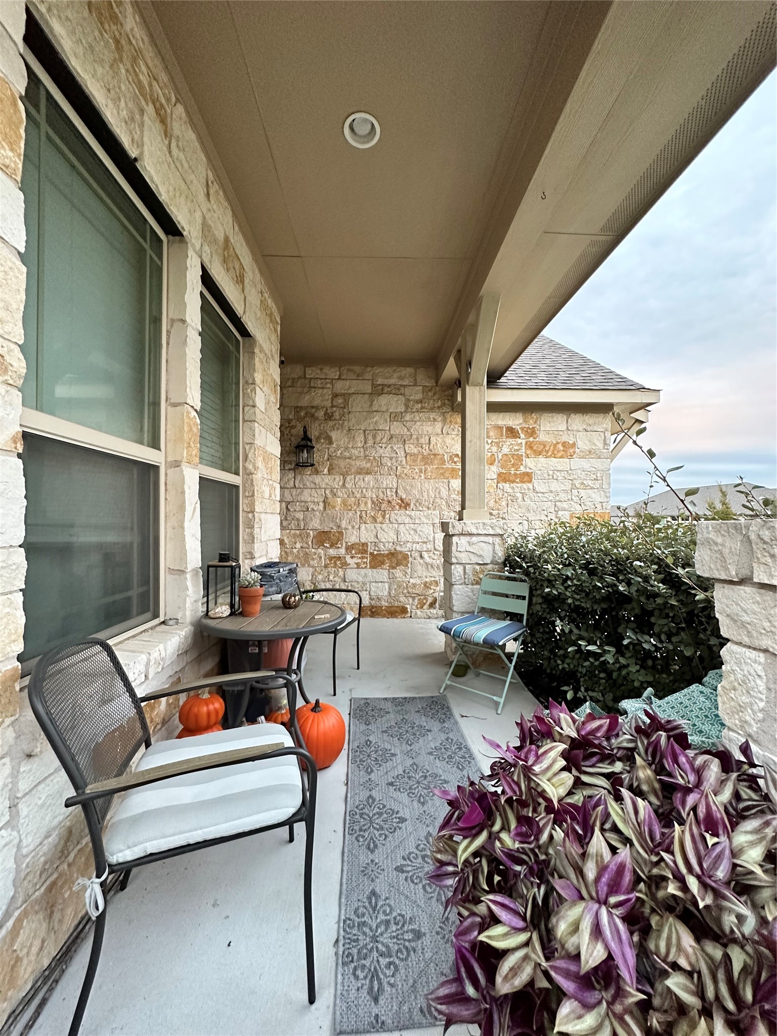 404 Blue Waterleaf Lane Georgetown, TX 78626 - Photo 4 of 10