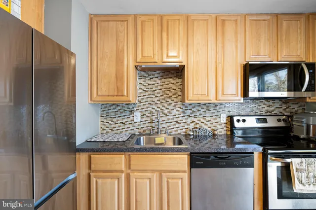 $365,000 | 64 Holden Drive, New Castle, DE 19720