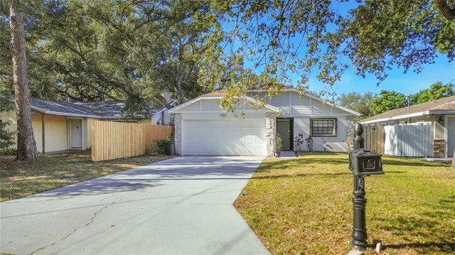 $3,300 | 7124 72nd Street North, Pinellas Park, FL 33781