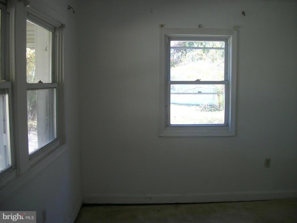 6105 Floral Park Road Brandywine, MD 20613 - Photo 4 of 12 Bedroom