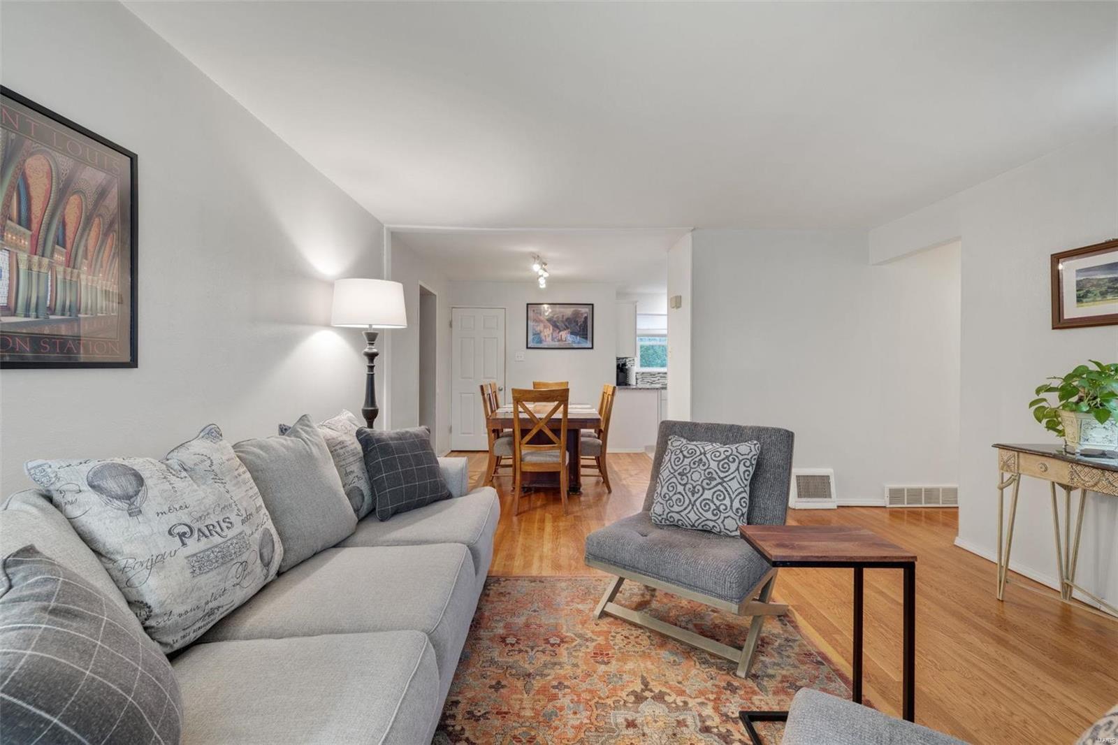 7400 Sharp Avenue St. Louis, MO 63116 - Photo 4 of 24