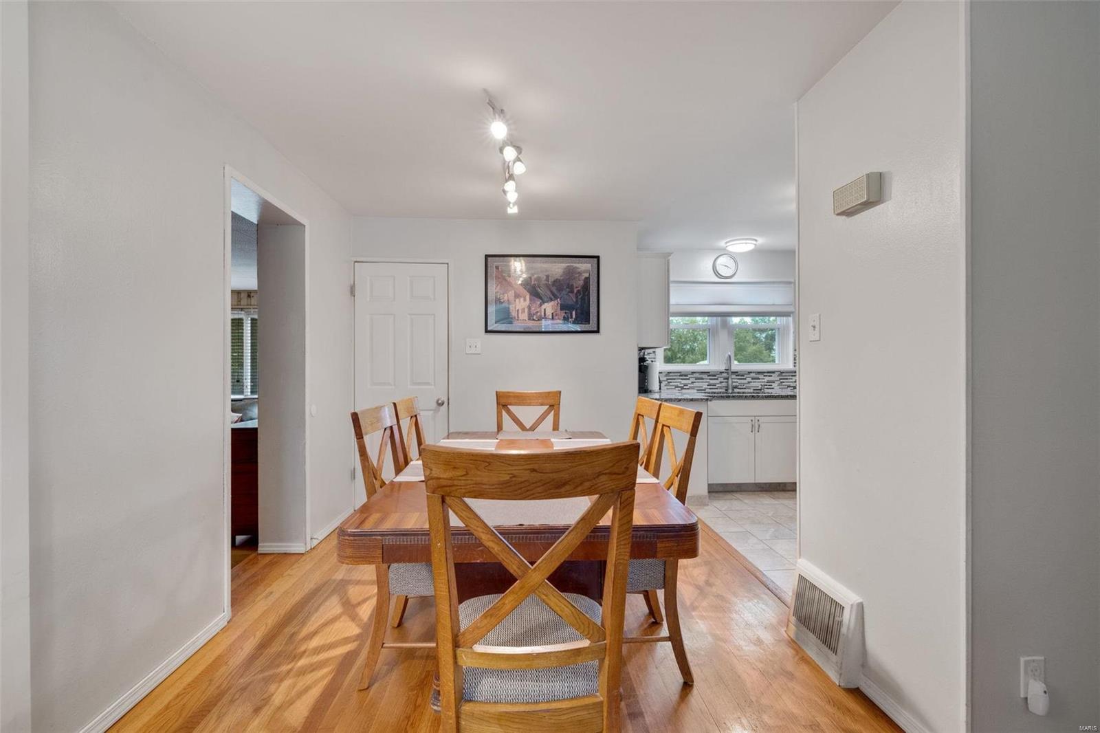 7400 Sharp Avenue St. Louis, MO 63116 - Photo 6 of 24