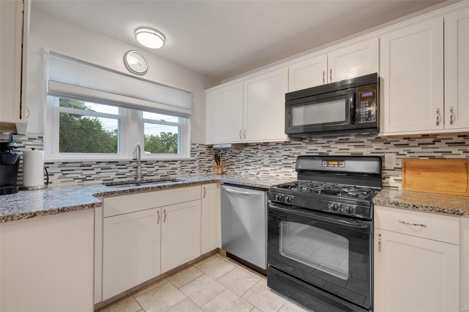 7400 Sharp Avenue St. Louis, MO 63116 - Photo 7 of 24