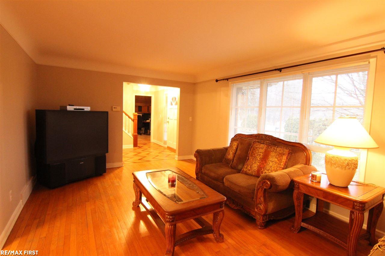 672 Old Perch Road Rochester Hills, MI 48309 - Photo 11 of 48