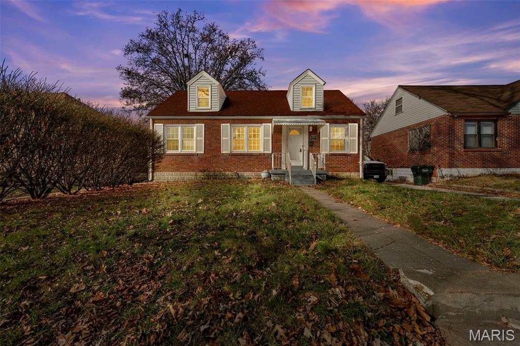 8709 Neier Lane St. Louis, MO 63123 - Photo 2 of 28