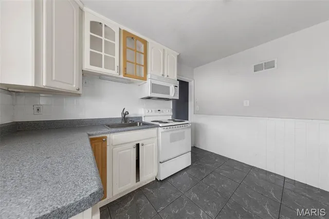 $169,999 | 8709 Neier Lane, St. Louis, MO 63123