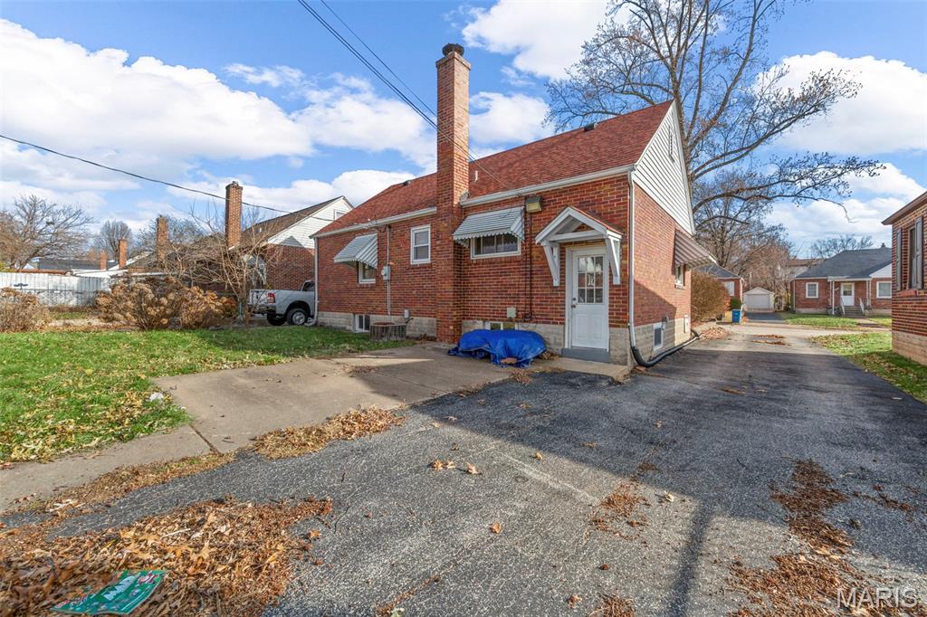 8709 Neier Lane St. Louis, MO 63123 - Photo 27 of 28