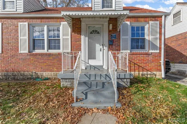 $169,999 | 8709 Neier Lane, St. Louis, MO 63123